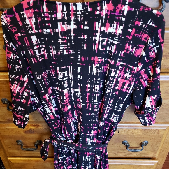 APT. 9 Faux Wrap Dress with Tie Size XL Short Sleeve NWOT - Picture 2 of 4